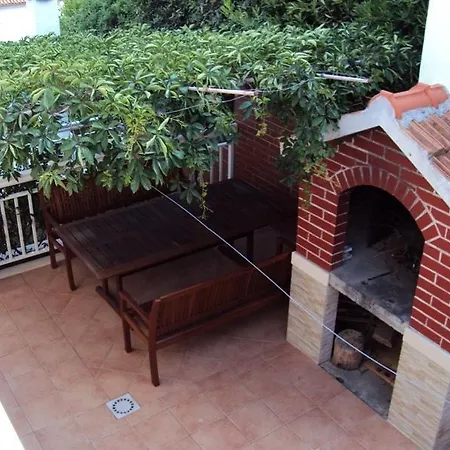 Miljenko Apartment *